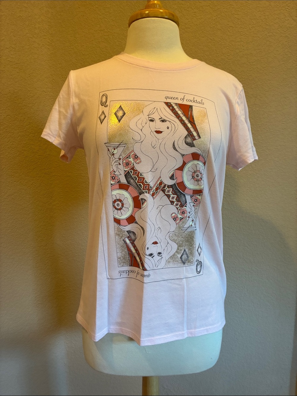 Lucky Brand Pink Queen of Cocktail T-Shirt Size Medium